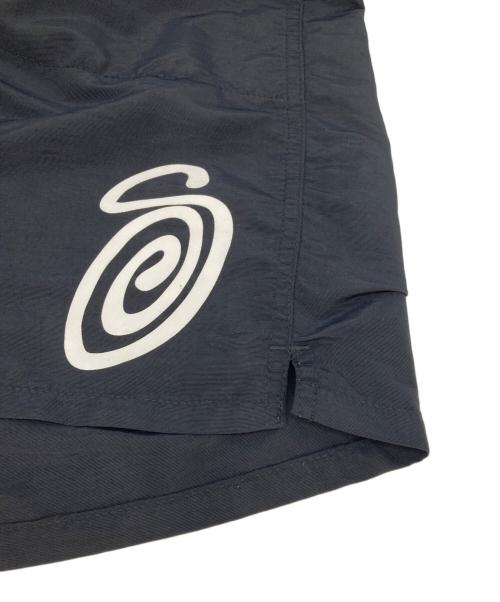 stussy（ステューシー）stussy (ステューシー) CURLY S WATER SHORT / ステゥーシー　カーリー　エス　ウォーター　ショーツ ブラック サイズ:Lの古着・服飾アイテム
