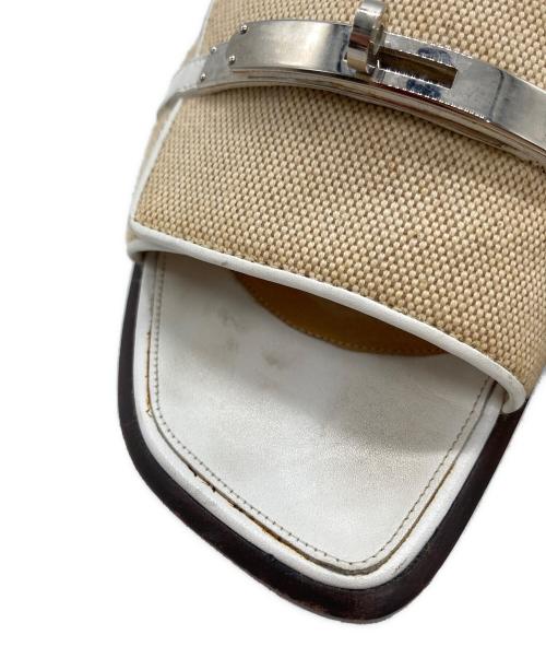 HERMES（エルメス）HERMES (エルメス) ケリー金具 サンダル ホワイト サイズ:36の古着・服飾アイテム