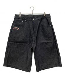 derschutze（デルシュッツ）の古着「Koi Fish V2 Jorts Raw Black / 鯉刺繍デニムハーフパンツ」｜ブラック