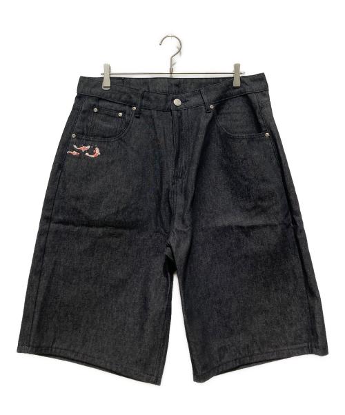 derschutze（デルシュッツ）derschutze (デルシュッツ) Koi Fish V2 Jorts Raw Black / 鯉刺繍デニムハーフパンツ ブラック サイズ:34 未使用品の古着・服飾アイテム