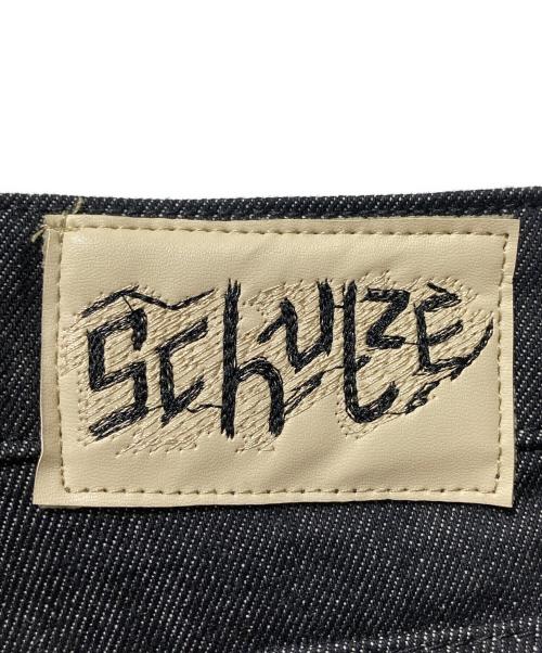 derschutze（デルシュッツ）derschutze (デルシュッツ) Koi Fish V2 Jorts Raw Black / 鯉刺繍デニムハーフパンツ ブラック サイズ:34 未使用品の古着・服飾アイテム