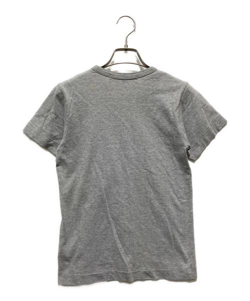 PLAY COMME des GARCONS（プレイコムデギャルソン）PLAY COMME des GARCONS (プレイコムデギャルソン) 逆PLAYロゴTシャツ グレー サイズ:Ｓの古着・服飾アイテム