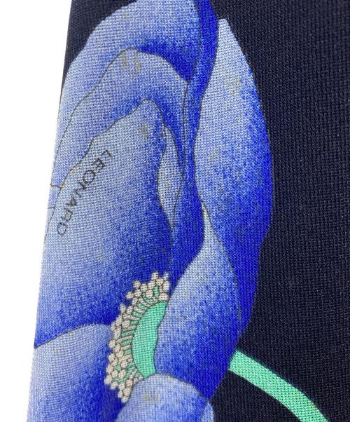 LEONARD FASHION（レオナールファッション）LEONARD FASHION (レオナールファッション) フラワープリントスカート ネイビー サイズ:76の古着・服飾アイテム