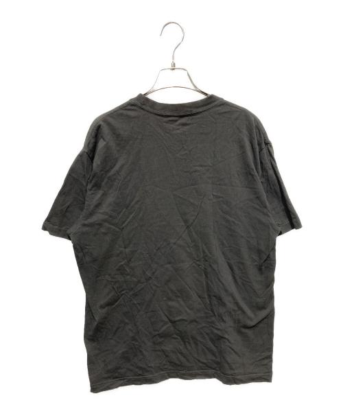 gray parka service（グレーパーカーサービス）gray parka service (グレーパーカーサービス) マツケンサンバプリントTシャツ グレー サイズ:Lの古着・服飾アイテム
