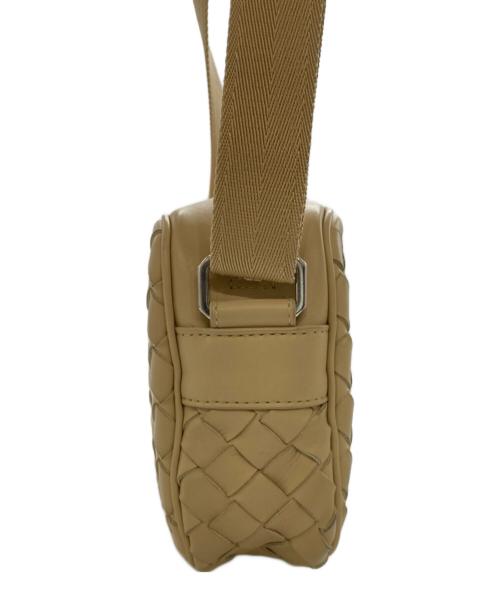 BOTTEGA VENETA（ボッテガベネタ）BOTTEGA VENETA (ボッテガベネタ) イントレチャートショルダーバッグ ベージュの古着・服飾アイテム