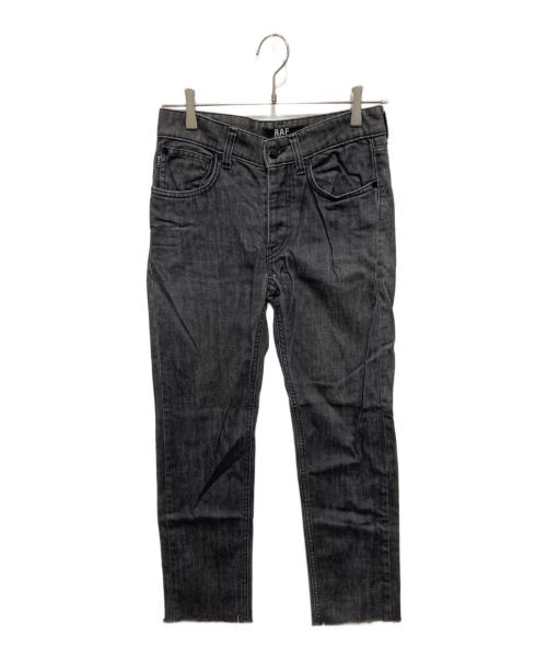 RAF BY RAF SIMONS（ラフバイ ラフシモンズ）RAF BY RAF SIMONS (ラフバイ ラフシモンズ) カットオフジーンズ ブラック サイズ:30の古着・服飾アイテム