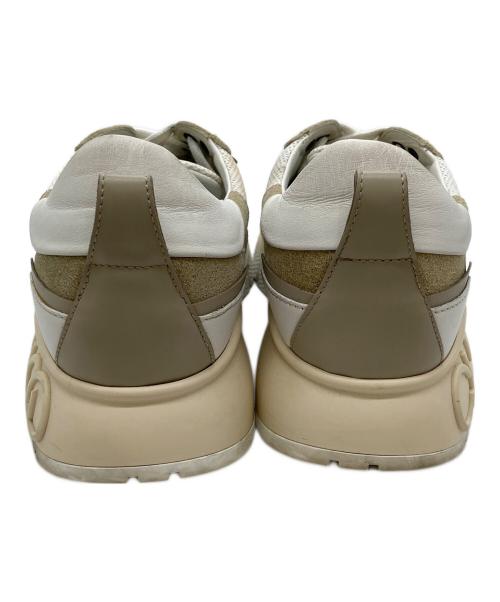 JIMMY CHOO（ジミーチュウ）JIMMY CHOO (ジミーチュウ) レイン/チャンキースニーカー ベージュ サイズ:41の古着・服飾アイテム