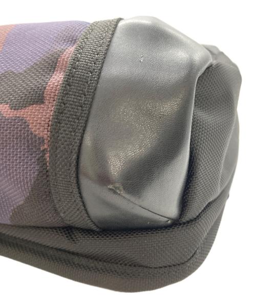 TUMI（トゥミ）TUMI (トゥミ) カモフラスリングバッグ ネイビー×ブラックの古着・服飾アイテム