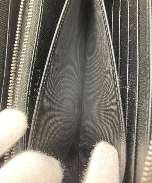 PRADA（プラダ）PRADA (プラダ) ラウンドジップ長財布 ブラックの古着・服飾アイテム