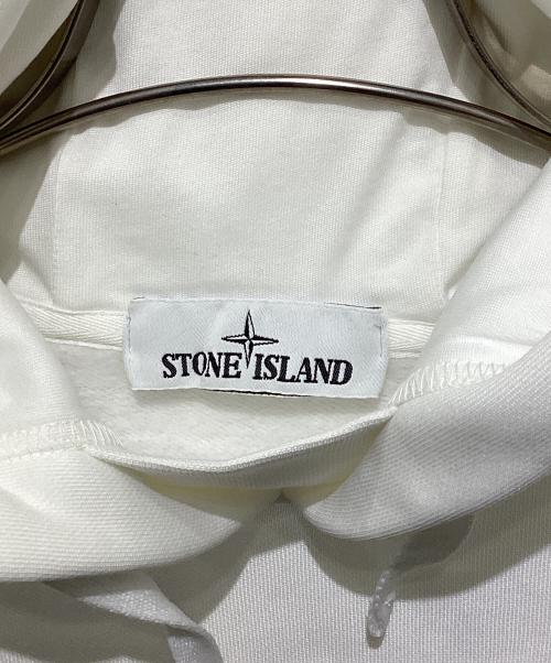 STONE ISLAND（ストーンアイランド）STONE ISLAND (ストーンアイランド) ロゴ刺繍 スウェットパーカー ホワイト サイズ:Mの古着・服飾アイテム