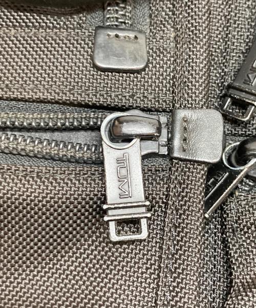 TUMI（トゥミ）TUMI (トゥミ) ラージ・エクスパンダブル・オーガナイザー・コンピューター・ブリーフ ブラックの古着・服飾アイテム