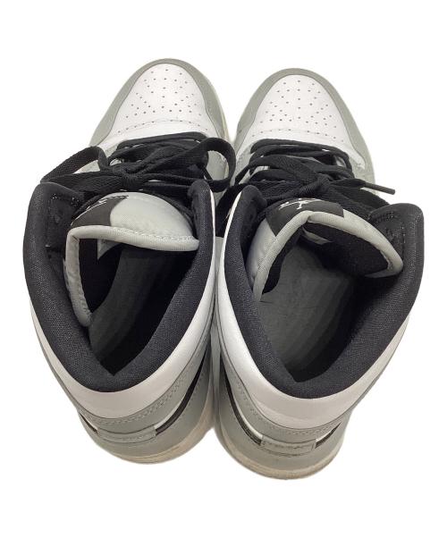NIKE（ナイキ）NIKE (ナイキ) Air Jordan 1 Mid / ハイカットスニーカー ホワイト×グレー サイズ:26.5㎝の古着・服飾アイテム