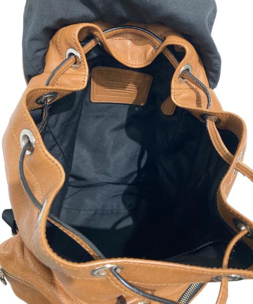 COACH（コーチ）COACH (コーチ) レザーバックパック キャメルの古着・服飾アイテム