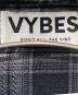 中古・古着 VYBES (ヴァイブス) パワーショルダーストーンチェックシャツ グレー サイズ:不明：13000円