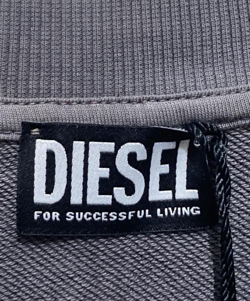 DIESEL（ディーゼル）DIESEL (ディーゼル) S-GINN-ERO スウェット グレー サイズ:XXL 未使用品の古着・服飾アイテム