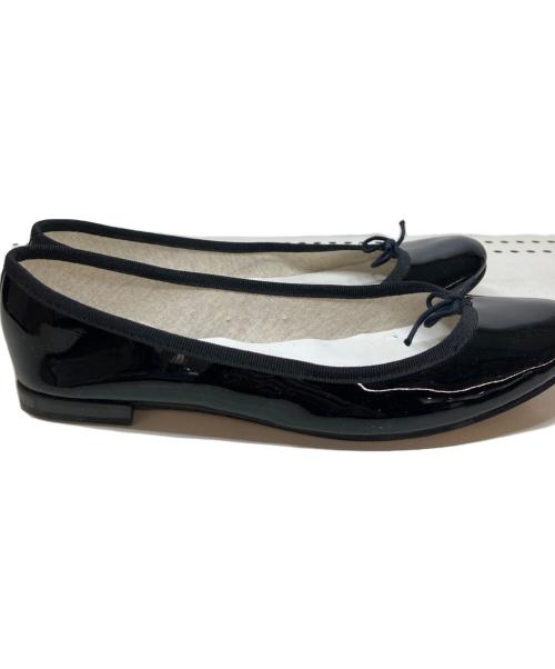 repetto（レペット）Repetto (レペット) ベベリボンパンプス/VERNIS CENDRILLON AD BB ブラック サイズ:40の古着・服飾アイテム