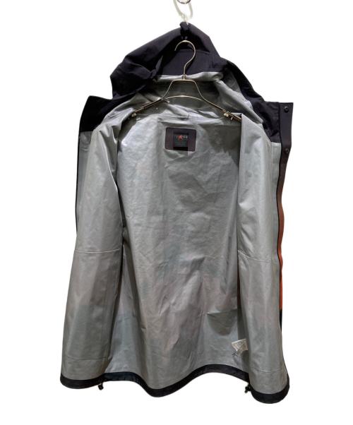 JORDAN（ジョーダン）JORDAN (ジョーダン) J AIR JORDAN SKYLINE GTX JKT BLACK オレンジ サイズ:Lの古着・服飾アイテム