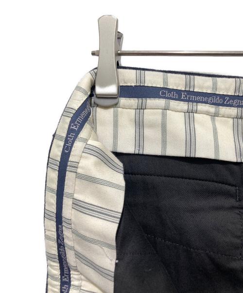 AZZURRO（アズーロ）AZZURRO (アズーロ) Ermenegildo Zegna (エルメネジルド・ゼニア) 3ピースストライプスーツ ネイビー サイズ:44の古着・服飾アイテム