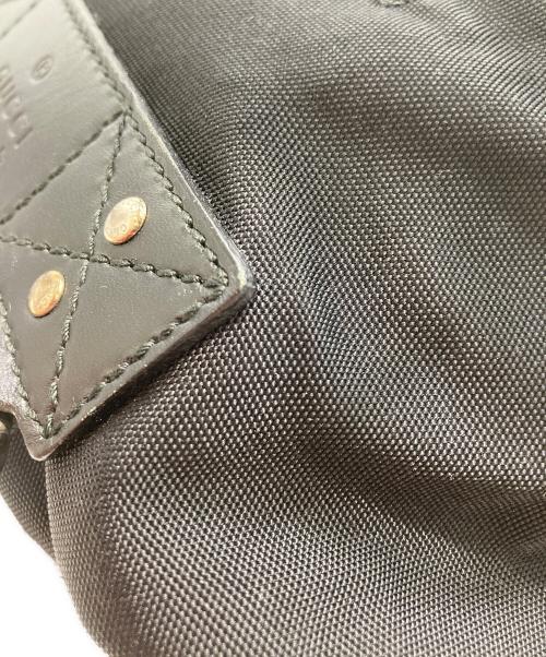 GUCCI（グッチ）GUCCI (グッチ) シェリーラインボディーバッグ ブラックの古着・服飾アイテム