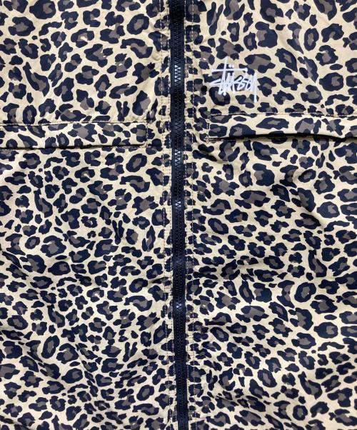stussy（ステューシー）stussy (ステューシー) ライトウェイト フーデッド ジャケット/Lightweight Hooded Jacket ベージュ×ブラック/Cheetah サイズ:Sの古着・服飾アイテム