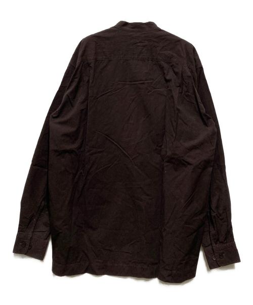 ISSEY MIYAKE（イッセイミヤケ）ISSEY MIYAKE (イッセイミヤケ) スリット前立てデザイン バンドカラーシャツ ブラウン サイズ:3の古着・服飾アイテム
