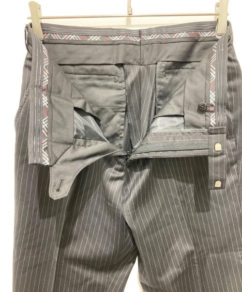 BLACK LABEL CRESTBRIDGE（ブラックレーベル クレストブリッジ）BLACK LABEL CRESTBRIDGE (ブラックレーベル クレストブリッジ) 2ピースストライプセットアップスーツ ブラック サイズ:38Rの古着・服飾アイテム