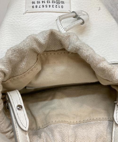 Maison Margiela（メゾンマルジェラ）Maison Margiela (メゾンマルジェラ) 5AC BUCKET SMALL アイボリーの古着・服飾アイテム
