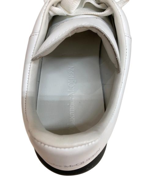 ALEXANDER McQUEEN（アレキサンダーマックイーン）ALEXANDER McQUEEN (アレキサンダーマックイーン) OVERSIZEC SNEAKER ホワイト サイズ:41の古着・服飾アイテム