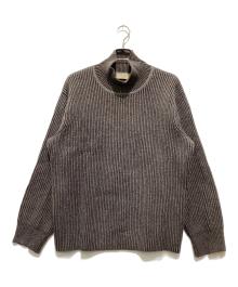 maison kitsune（メゾンキツネ）の古着「RIBBED PULLOVER ハイネックニット /  DM00511KT1006」｜グレー