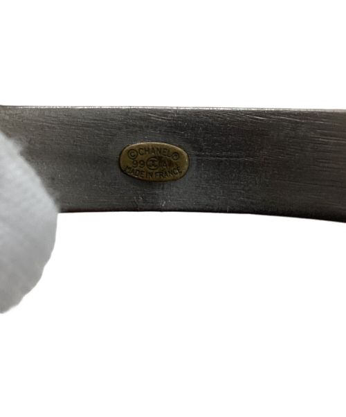 CHANEL（シャネル）CHANEL (シャネル) ライオンヘッドバングル シルバーの古着・服飾アイテム