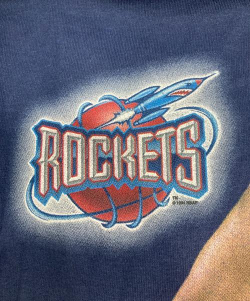 SALEM SPORTSWEAR（サレム スポーツウェア）SALEM SPORTSWEAR (サレム スポーツウェア) 90s アキーム・オラジュワン ロケッツ Tシャツ ブルー サイズ:Lの古着・服飾アイテム