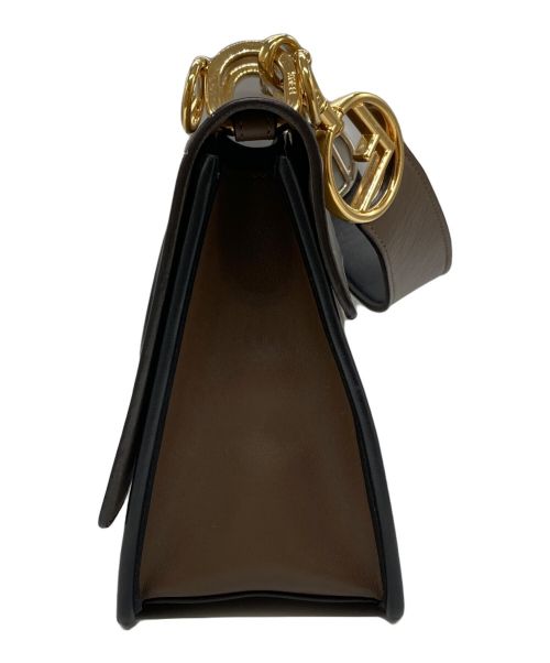 FENDI（フェンディ）FENDI (フェンディ) キャナイエフズッカレザー2WAYショルダーバッグ ブラウンの古着・服飾アイテム