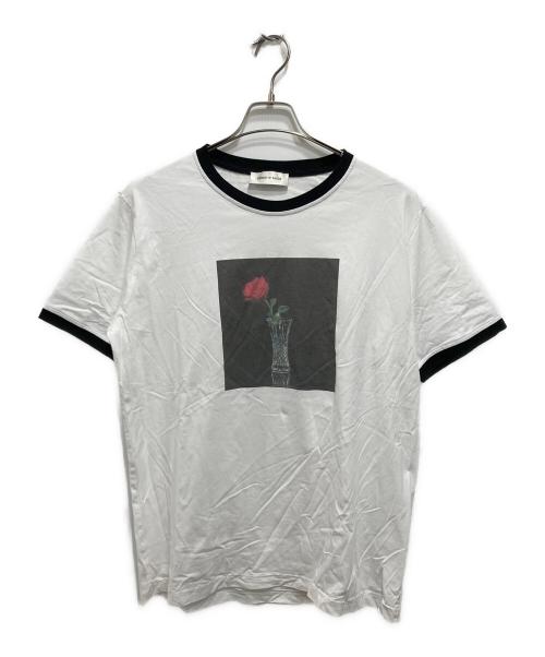 ERNEST W.BAKER（アーネストダブルベーカー）ERNEST W.BAKER (アーネストダブルベーカー) UNFOLLOW (アンフォロー) ROSE PRINT T-SHIRT ホワイト サイズ:Mの古着・服飾アイテム
