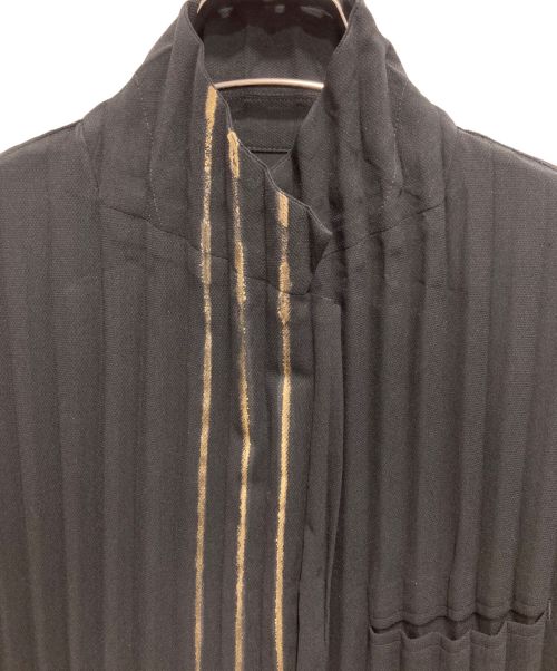 ISSEY MIYAKE（イッセイミヤケ）ISSEY MIYAKE (イッセイミヤケ) プリーツコート ブラック サイズ:2の古着・服飾アイテム