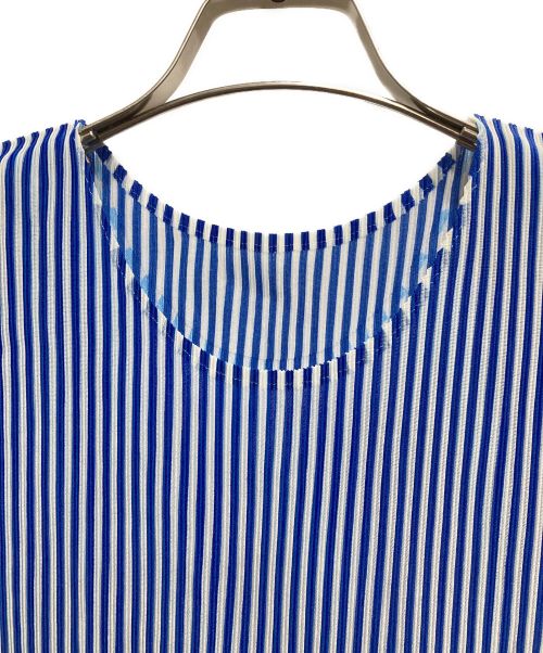 PLEATS PLEASE（プリーツプリーズ）PLEATS PLEASE (プリーツプリーズ) ストライプノースリーブプリーツカットソー ブルー×ホワイト サイズ:3の古着・服飾アイテム