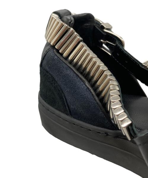 TOGA PULLA（トーガ プルラ）TOGA PULLA (トーガ プルラ) Metal sneaker sandals ブラック サイズ:36の古着・服飾アイテム