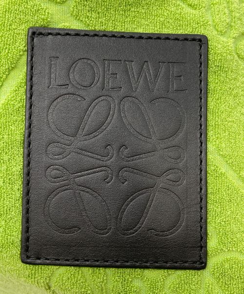 LOEWE（ロエベ）LOEWE (ロエベ) ドローストリングポーチ グリーンの古着・服飾アイテム