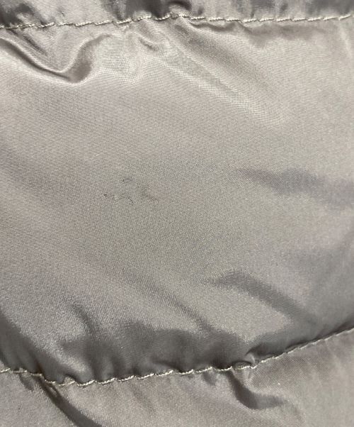 MONCLER（モンクレール）MONCLER (モンクレール) sacai (サカイ) SERICA 袖フリルダウンジャケット グレー サイズ:Sの古着・服飾アイテム