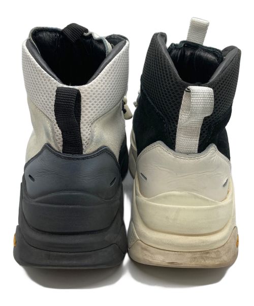 suncore（サンコア）suncore (サンコア) アシンメトリー マウンテンブーツ ホワイト×ブラック サイズ:7の古着・服飾アイテム