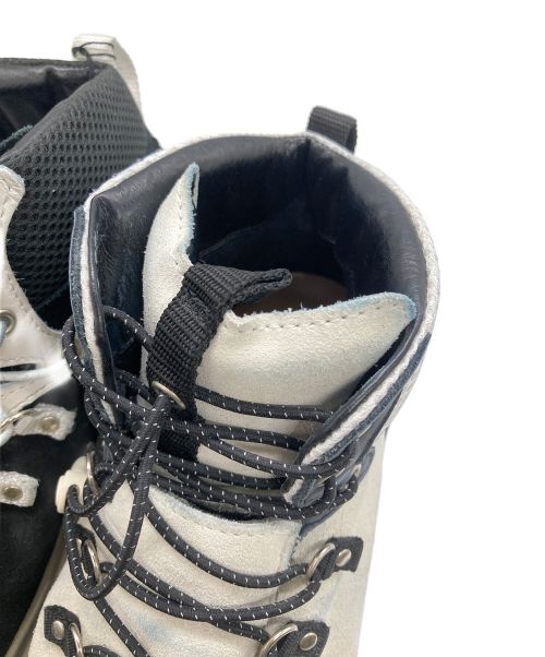 suncore（サンコア）suncore (サンコア) アシンメトリー マウンテンブーツ ホワイト×ブラック サイズ:7の古着・服飾アイテム