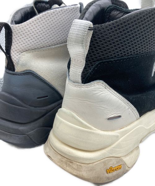 suncore（サンコア）suncore (サンコア) アシンメトリー マウンテンブーツ ホワイト×ブラック サイズ:7の古着・服飾アイテム