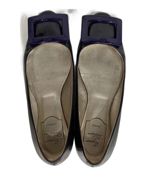 Roger Vivier（ロジェ ヴィヴィエ）Roger Vivier (ロジェ ヴィヴィエ) エナメルパンプス ネイビー サイズ:35の古着・服飾アイテム