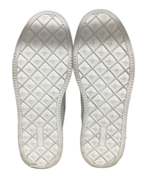 VALENTINO GARAVANI（ヴァレンティノ・ガラヴァーニ）VALENTINO GARAVANI (ヴァレンティノ・ガラヴァーニ) ワンスタッズナッパレザー ロートップスニーカー ホワイト サイズ:44の古着・服飾アイテム