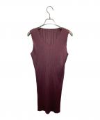 PLEATS PLEASEプリーツプリーズ）の古着「サイドスリットノースリーブプリーツワンピース」｜ワインレッド