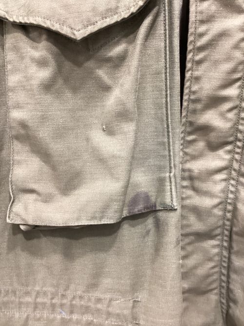 US ARMY（ユーエスアーミー）US ARMY (ユーエスアーミー) M－65フィールドジャケット カーキ サイズ:無しの古着・服飾アイテム