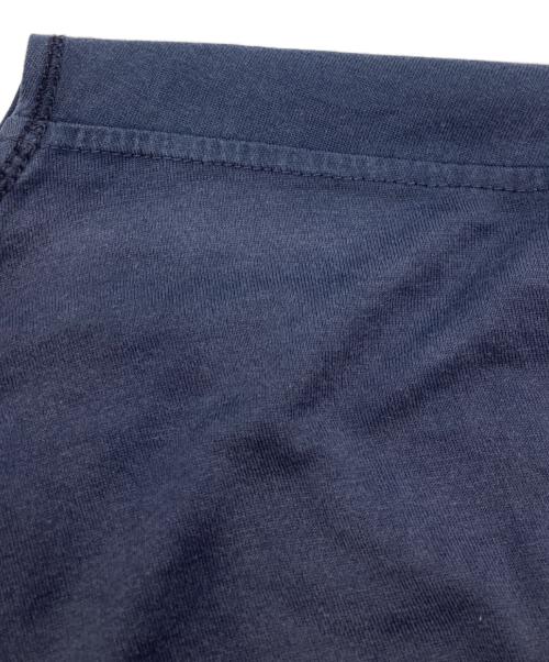 C.P COMPANY（シーピーカンパニー）C.P COMPANY (シーピーカンパニー) ロゴＴシャツ パープル サイズ:Mの古着・服飾アイテム