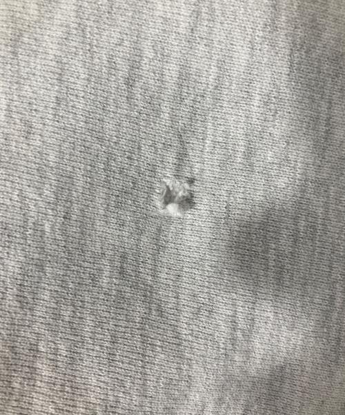 Champion REVERSE WEAVE（チャンピオン リバース ウィーブ）Champion REVERSE WEAVE (チャンピオン リバース ウィーブ) ビンテージダメージスウェット グレー サイズ:XXLの古着・服飾アイテム