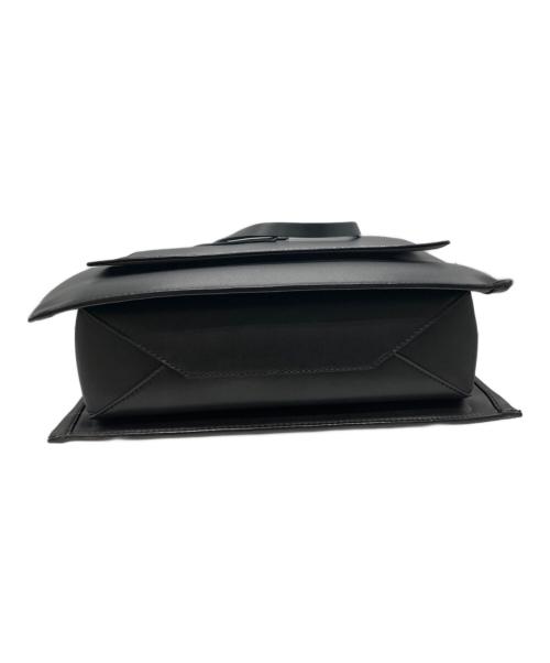 CHARLES & KEITH（チャールズアンドキース）CHARLES & KEITH (チャールズ＆キース) ジオメトリックトートバッグ ブラック サイズ:-の古着・服飾アイテム