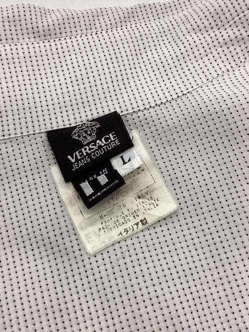VERSACE JEANS COUTURE（ヴェルサーチ ジーンズクチュール）VERSACE JEANS COUTURE (ヴェルサーチ ジーンズクチュール) ワンポイントシャツ グレー サイズ:Lの古着・服飾アイテム