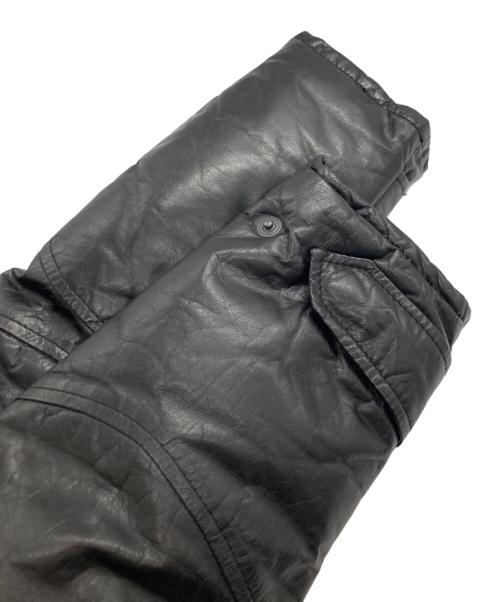 ISAMU KATAYAMA BACKLASH（イサムカタヤマ・バックラッシュ）ISAMU KATAYAMA BACKLASH (イサムカタヤマ・バックラッシュ) カンガルーレザーダウンダウンジャケット ブラック サイズ:Sの古着・服飾アイテム